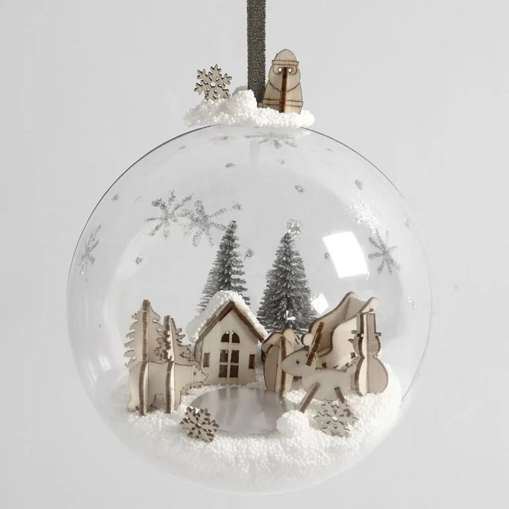 DIY božićna kuglica s ukrasima