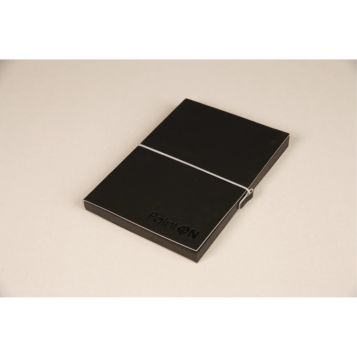 Blok papira CLAIREFONTAINE Paint'On crni 250 g/m² - 32 listova (A5 – 14 x 14 cm)